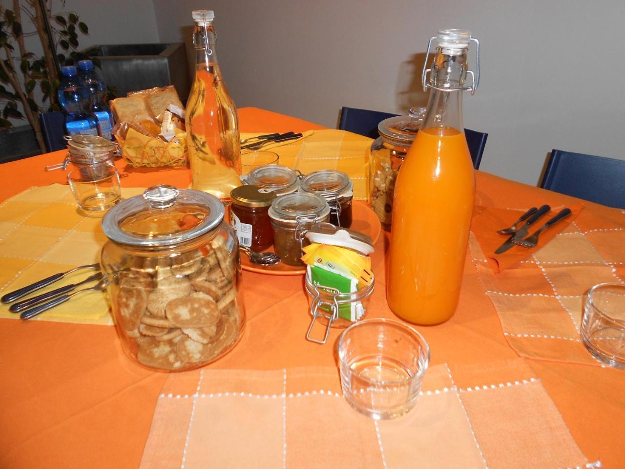 Cantine Cinematografiche Cherasco Exteriör bild